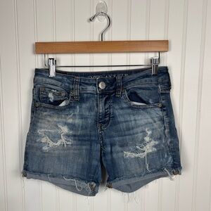 American Eagle Womens Blue Jean Distressed 
Super Super Stretch Shorts Midi US 2